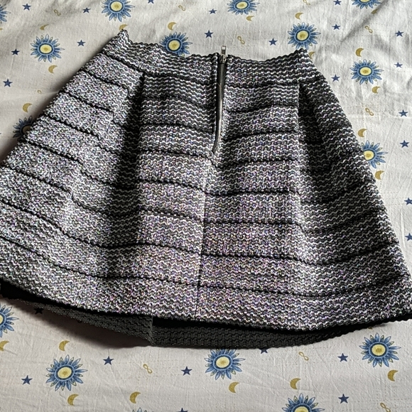 Silver metallic structured skirt Size M - Picture 2 of 4